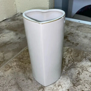 Homemade UFC Brand White Heart Shaped Vase Made in 1982 Japan with Gold Rim Rare